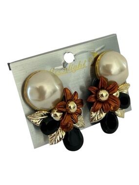 Vintage 80’s Floral Faux Pearl Drop Clip-On Earrings by Moonlight